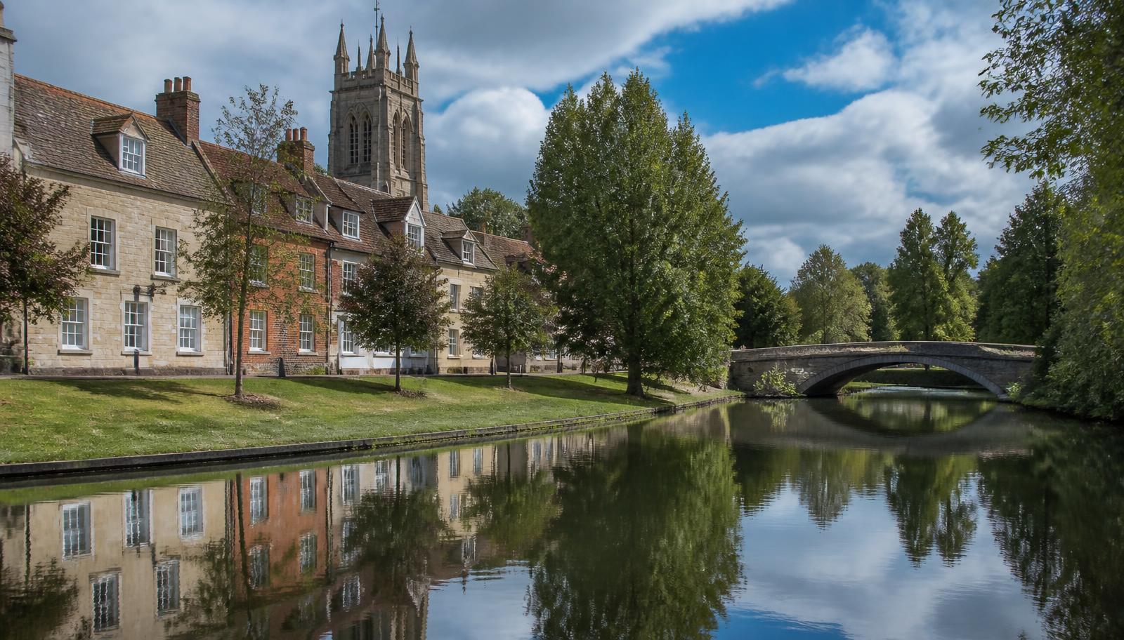 Plumbing and heating engineers working in Market Deeping, Lincolnshire